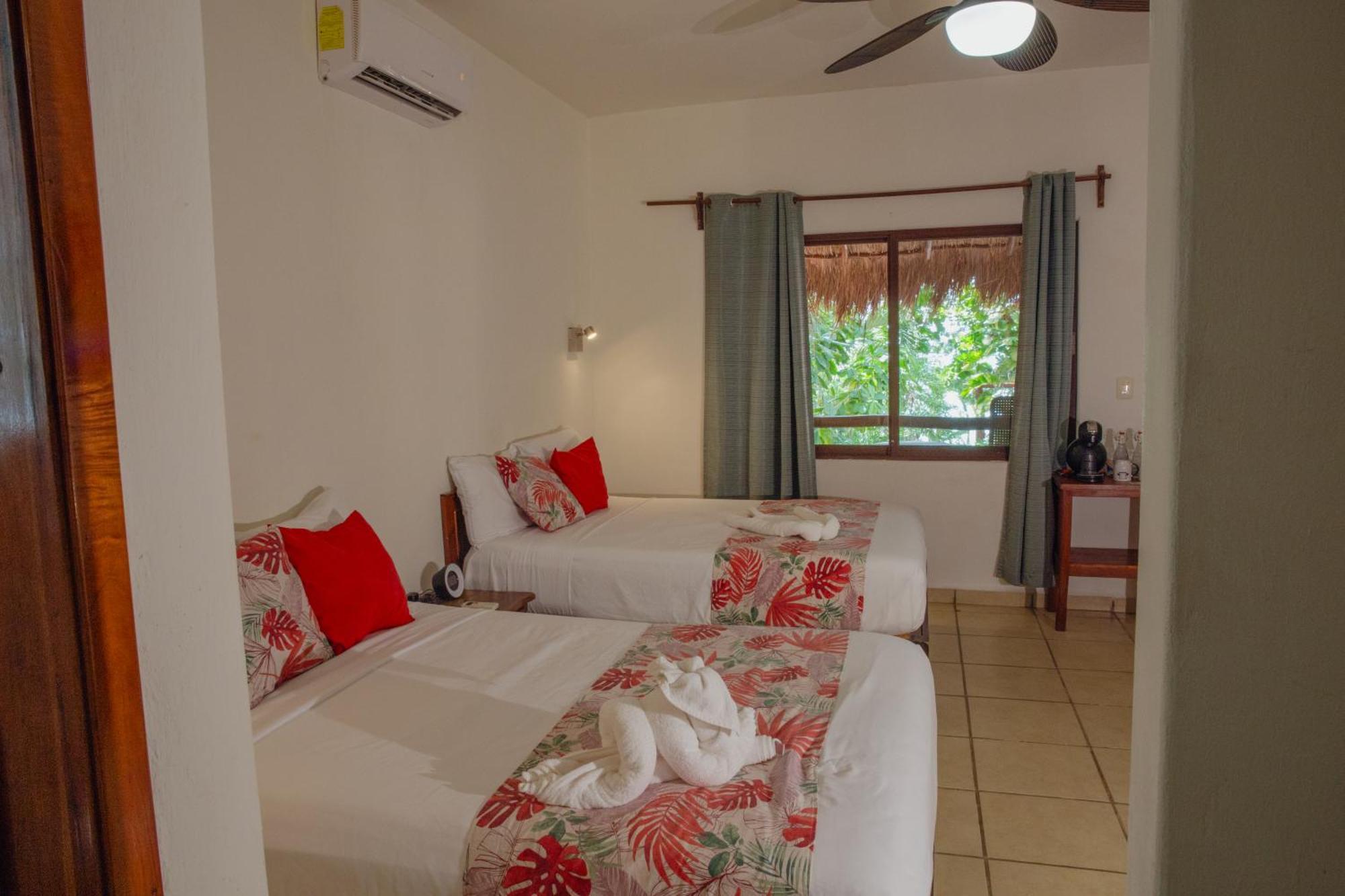 Aluxes Bacalar Hotel Exterior photo
