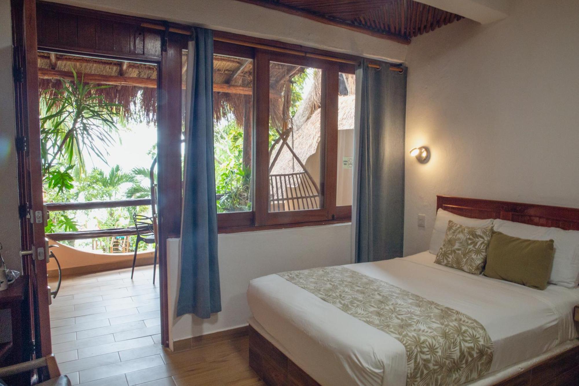 Aluxes Bacalar Hotel Exterior photo